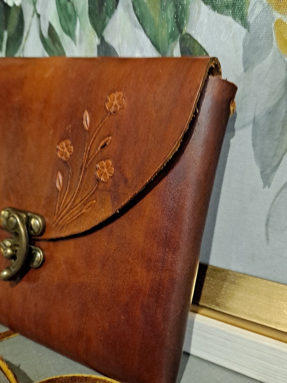 Artisan Crafted Brown Leather Crossbody Bag w/Floral & Horse Tooling Boho - Picture 3 of 10